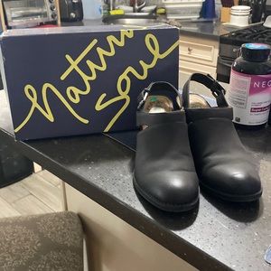 Natural Soul Sling back shoe
